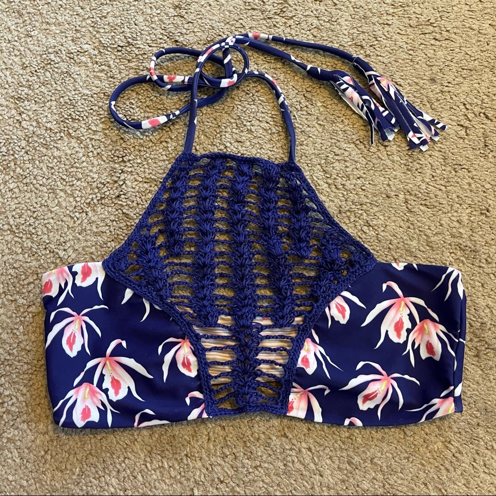 Acacia swimwear Panama top in blue island orchid